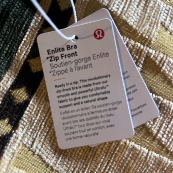 Lululemon Enlite Sports Bra. - Picture 6 of 8